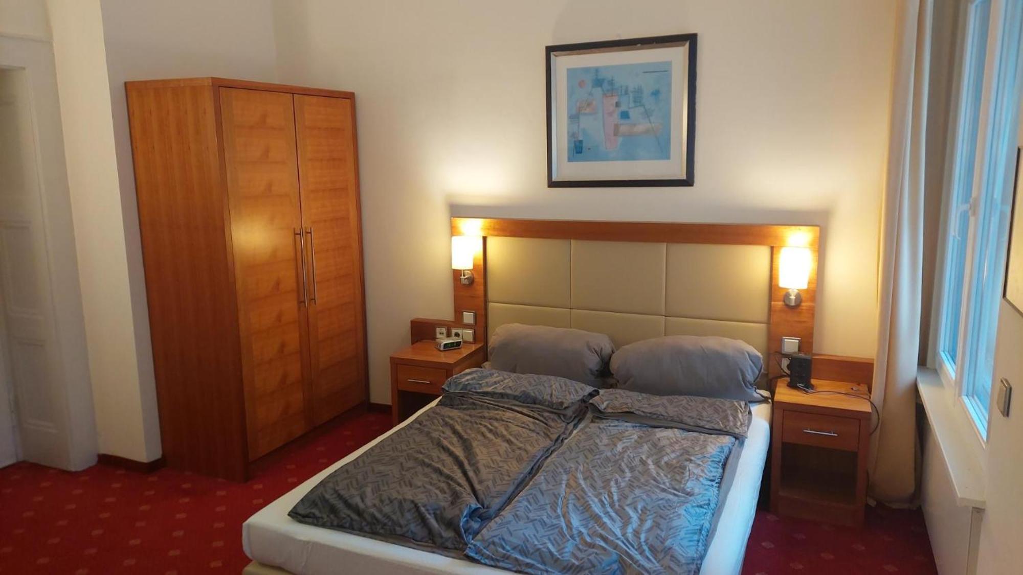 Die Villa, Zimmer 17, Dz 勒沃库森 外观 照片