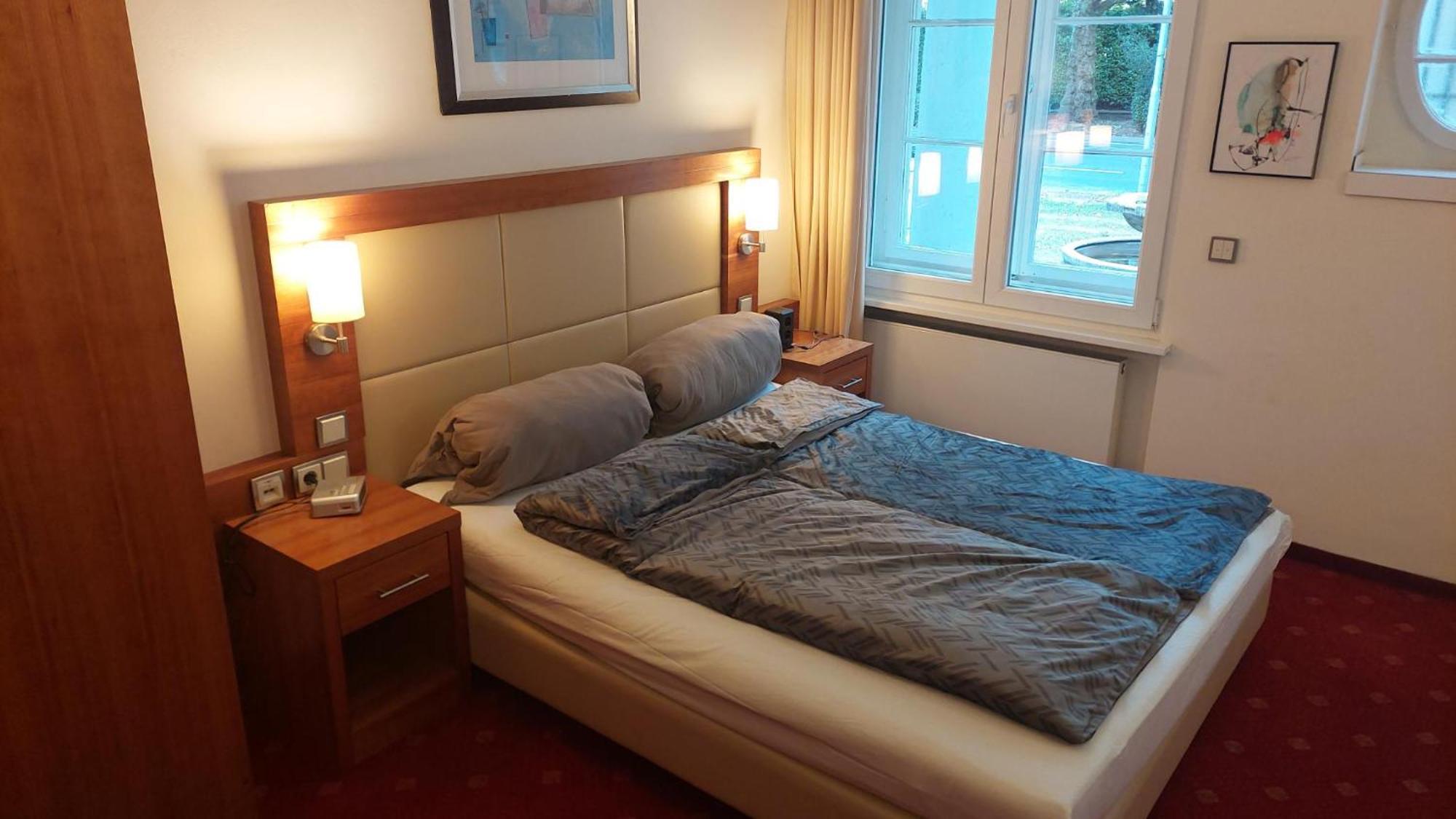Die Villa, Zimmer 17, Dz 勒沃库森 外观 照片